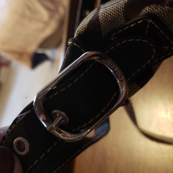 Coach purse - Picture 3 of 7